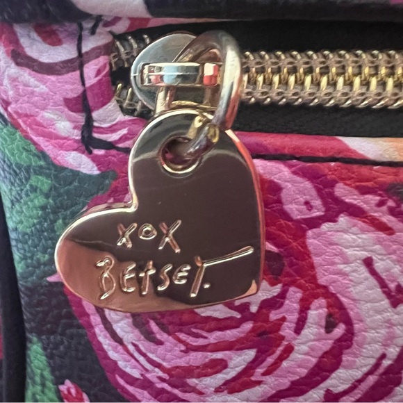 BETSEY JOHNSON novelty phone bag faux leather floral crossbody handbag - Picture 9 of 15